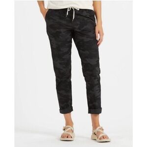 Vuori Ripstop Pants
Climber
Camo
Cotton
Hiking
Drawstring
Slim Fit
Size Medium